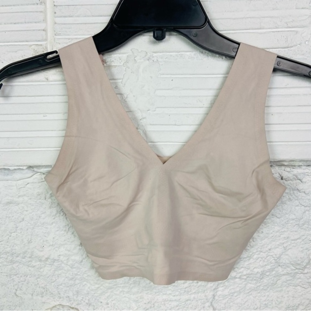True Beige pale pink seamless V-Neck bra size medium